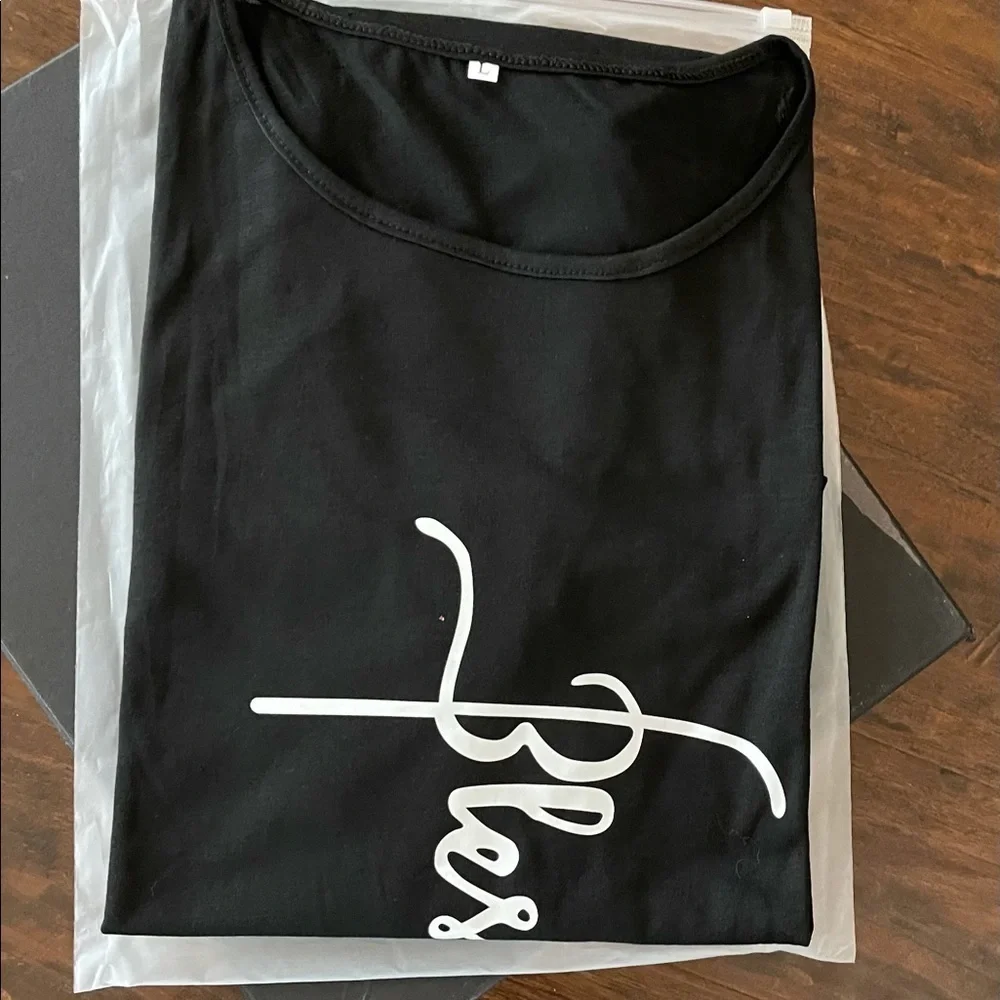 Cute!! Loungewear or Night T-Shirts - Picture 5 of 8